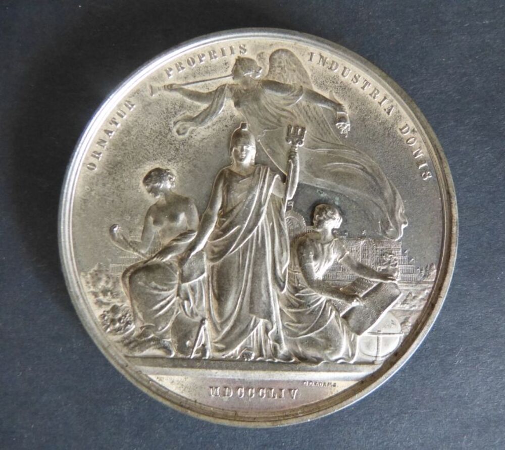 VICTORIA medaille ETAIN 63 mm 