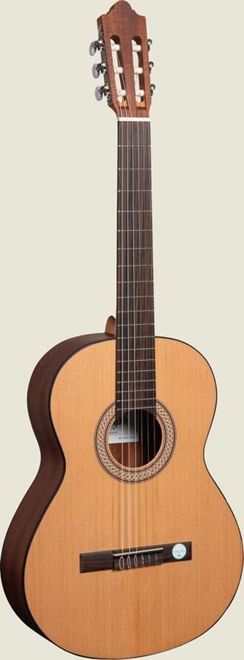 Achetez guitare classique occasion, annonce vente à Antibes (06) WB172353714