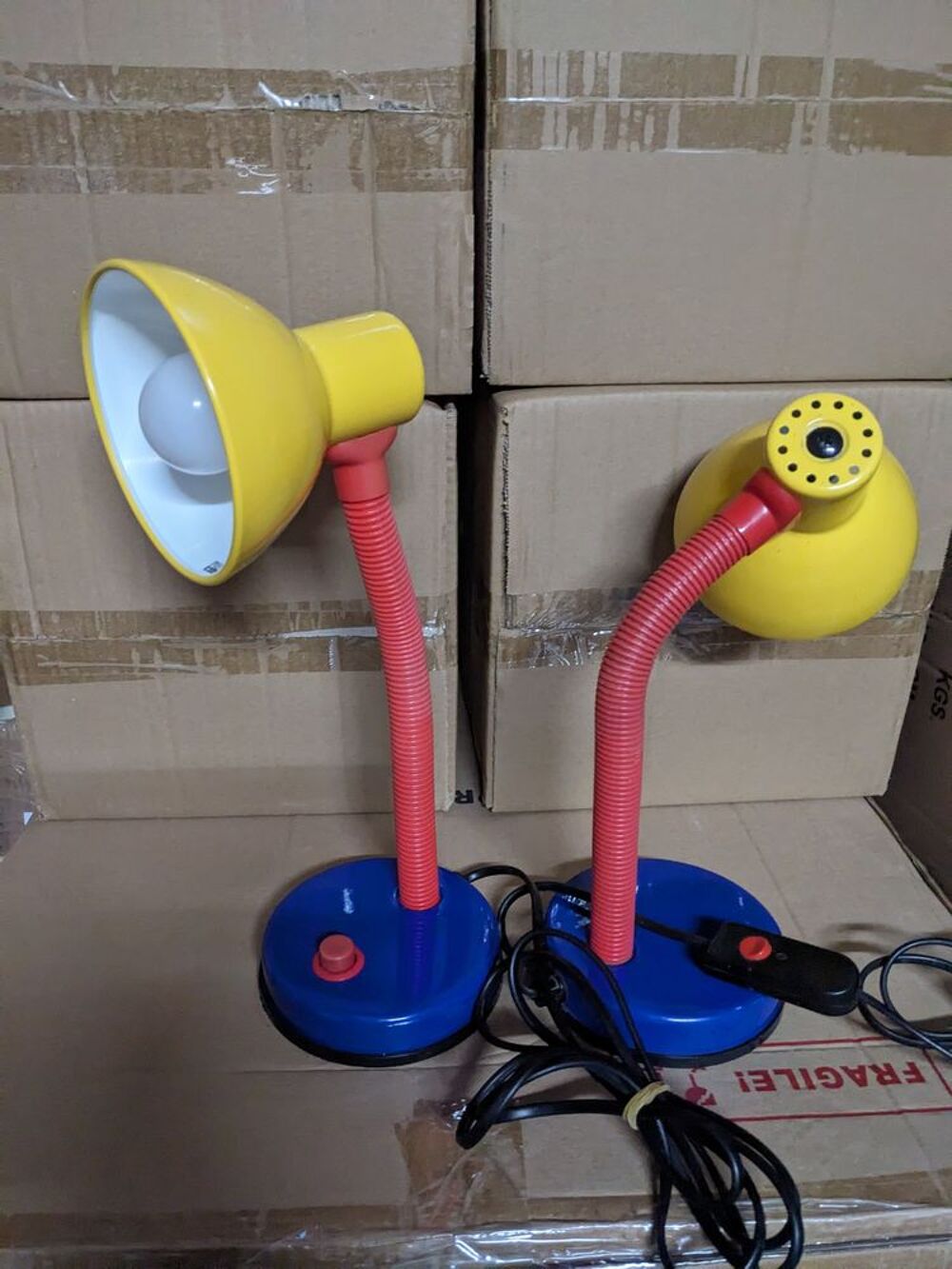 Paire de 2 lampes design MEMPHIS couleurs primaire en parfai Décoration