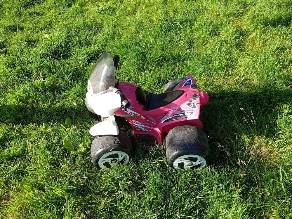 quad &eacute;lectrique enfant Jeux / jouets