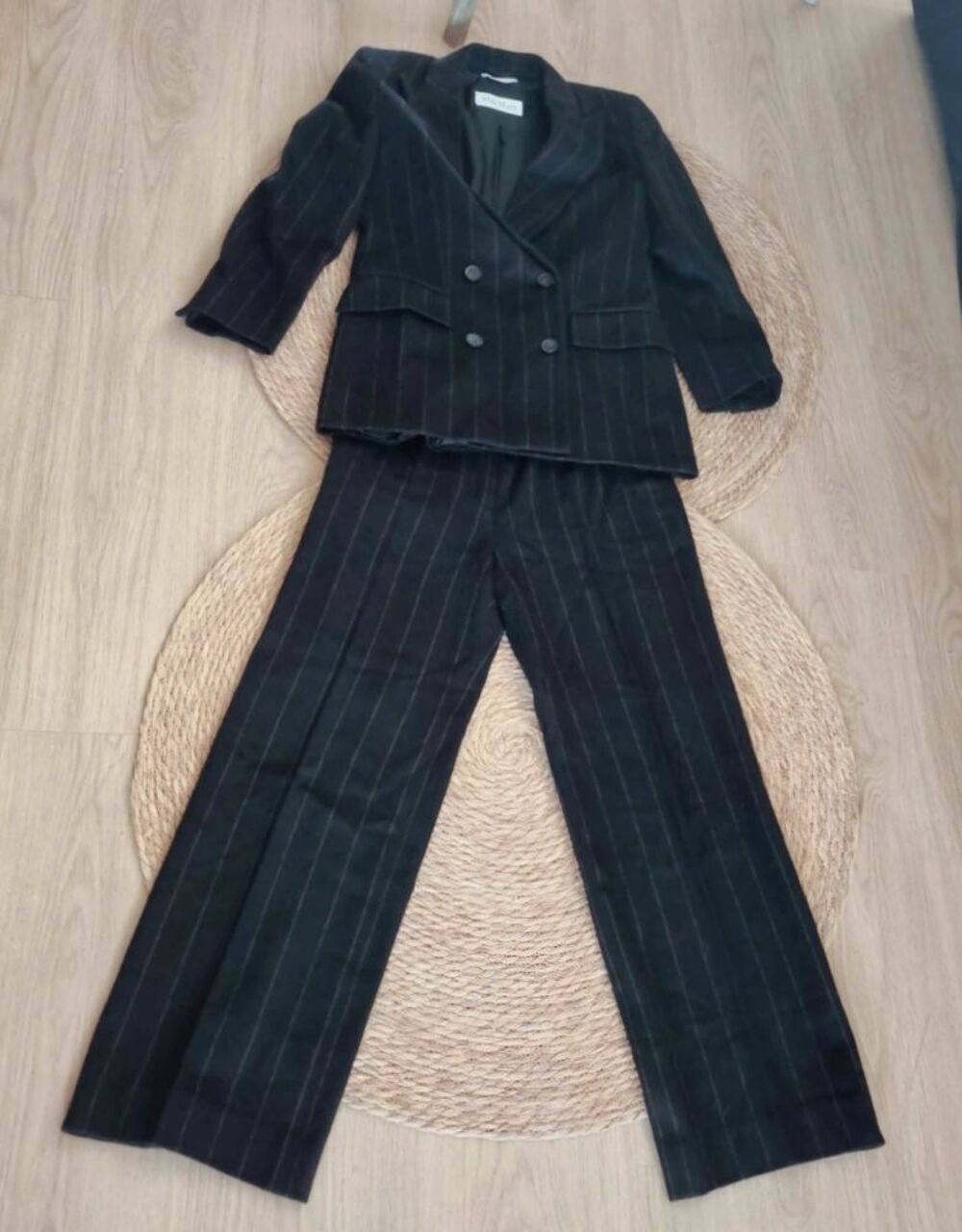 Esemble costume Vêtements