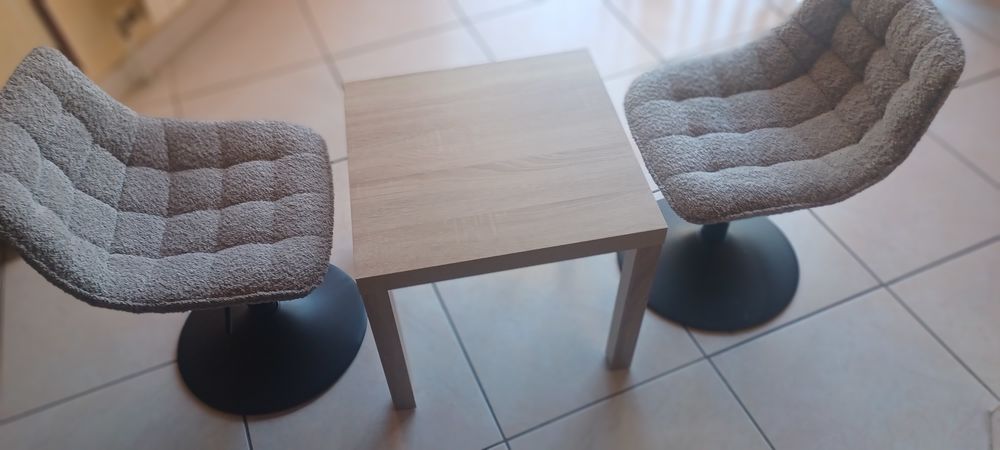table d enfant avec 2 fauteuils t&eacute;lescopiques Meubles