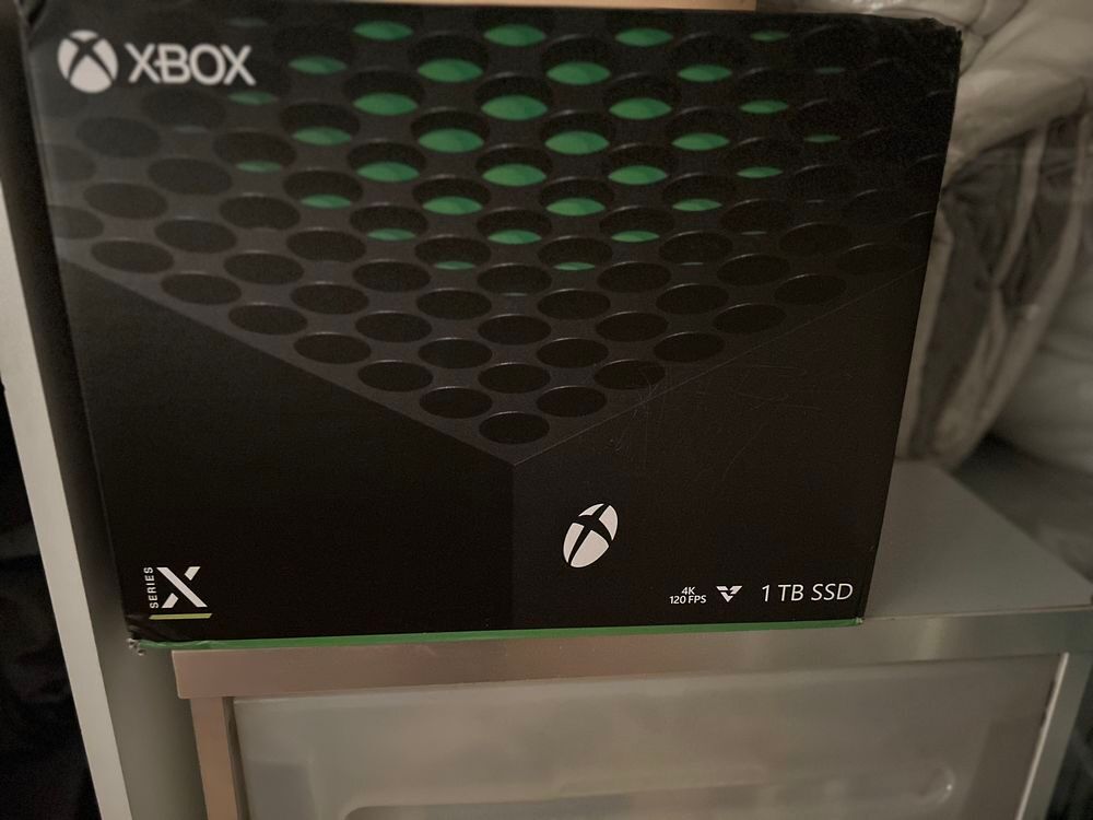 XBOX s&eacute;ries X toute neuve Consoles et jeux vidéos