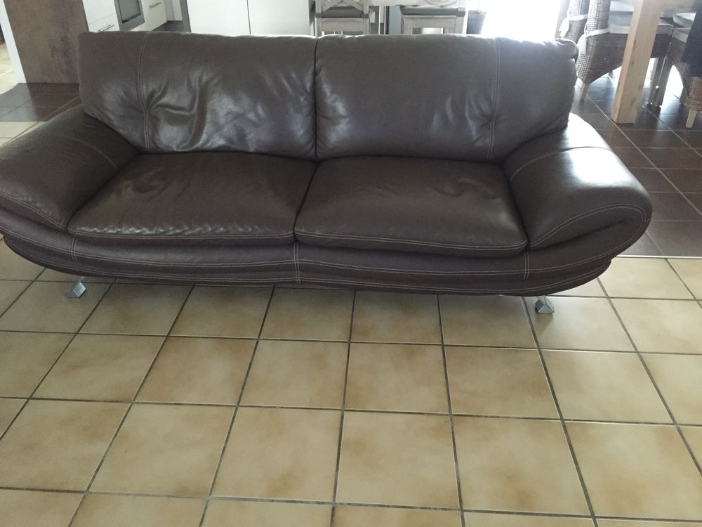  ensemble de canap&eacute; 3 et 2 places 
Meubles