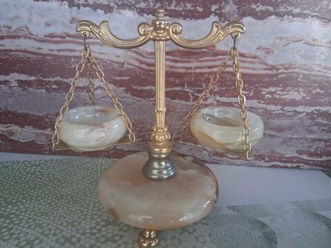 Balance de d�coration en marbre 10 Nancy (54)