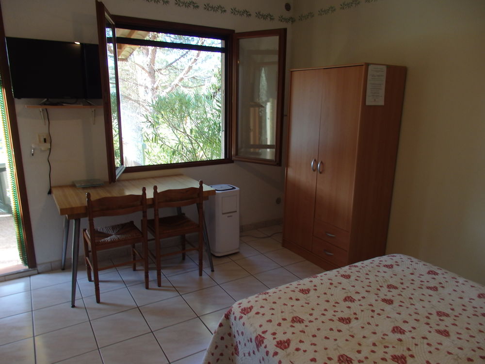   Studio 2 personnes en Provence Verte Provence-Alpes-Cte d'Azur, Vins-sur-Caramy (83170)