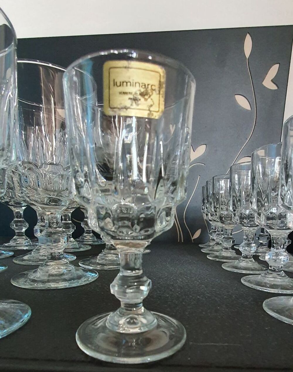 Ensemble de 39 Verres &agrave; pied Luminarc Décoration