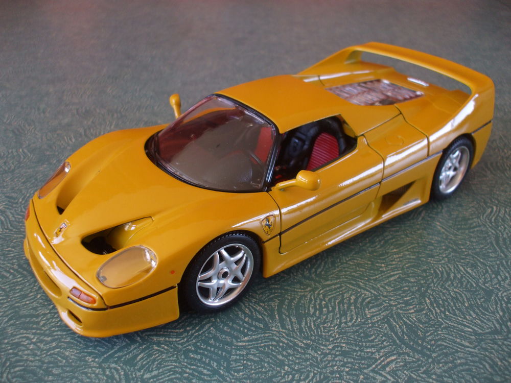 REF; 3382 FERRARI F50 HARD-TOP JAUNE 1995 Jeux / jouets