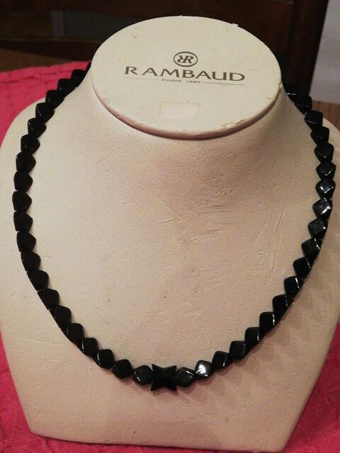 Collier de deuil PERLES VERRE NOIR 26 �cuisses (71)