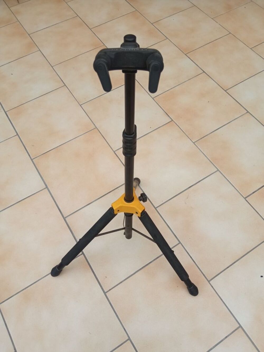 Basse &eacute;lectro-acoustique Johson Instruments de musique