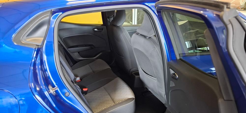 Clio V CLIO 5 ECO G100 BV6 EVOLUTION 1ERE MAIN 2023 occasion 33370 Tresses