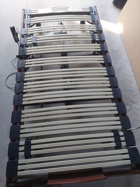 Lit 1 personne a commande electrique 5 positions 270 Saint-Paulet-de-Caisson (30)