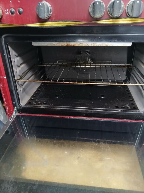 piano de cuissons tres bon etat valeur 600euros v 200 200 Tourcoing (59)