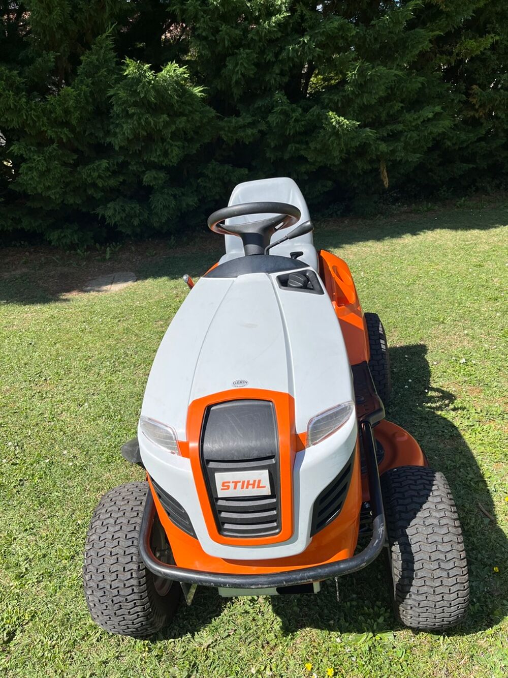 Tondeuse autoport&eacute;e Stihl (2021) Jardin