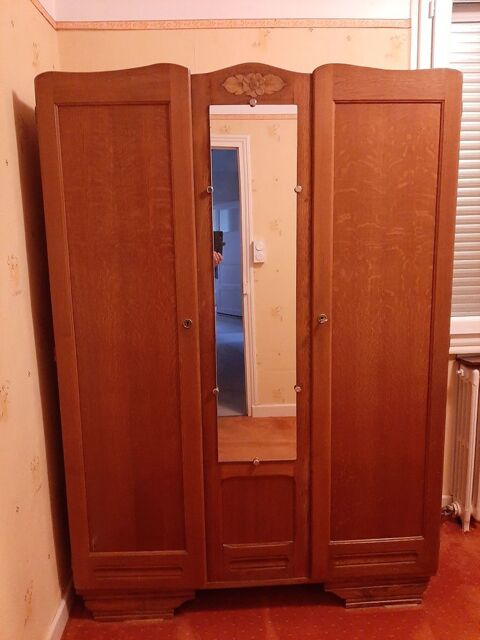 ARMOIRE BOIS 50 Saint-Sauves-d'Auvergne (63)