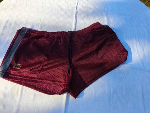 Short de sport mesh N2N Bodywear Burgundy bordeaux occasion 25 Bernin (38)