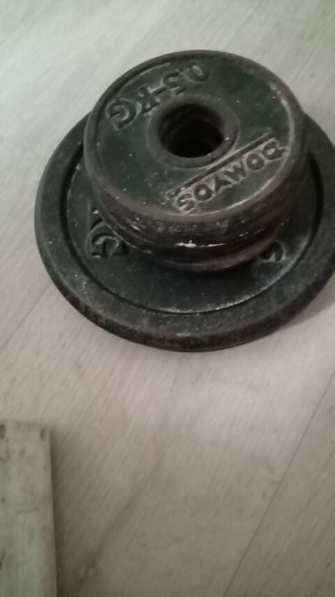 Lot de Poids pour halter 3euro la paire 3 Commentry (03)