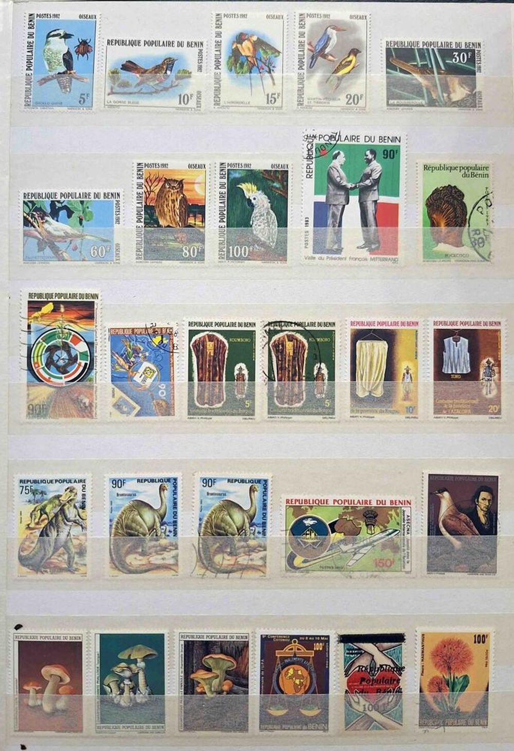S&eacute;rie de timbres de collection du B&eacute;nin 