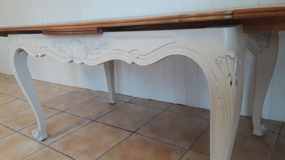 TABLE D'EPOQUE EN NOYER Meubles
