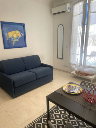  Appartement à louer 2 pièces 31 m²