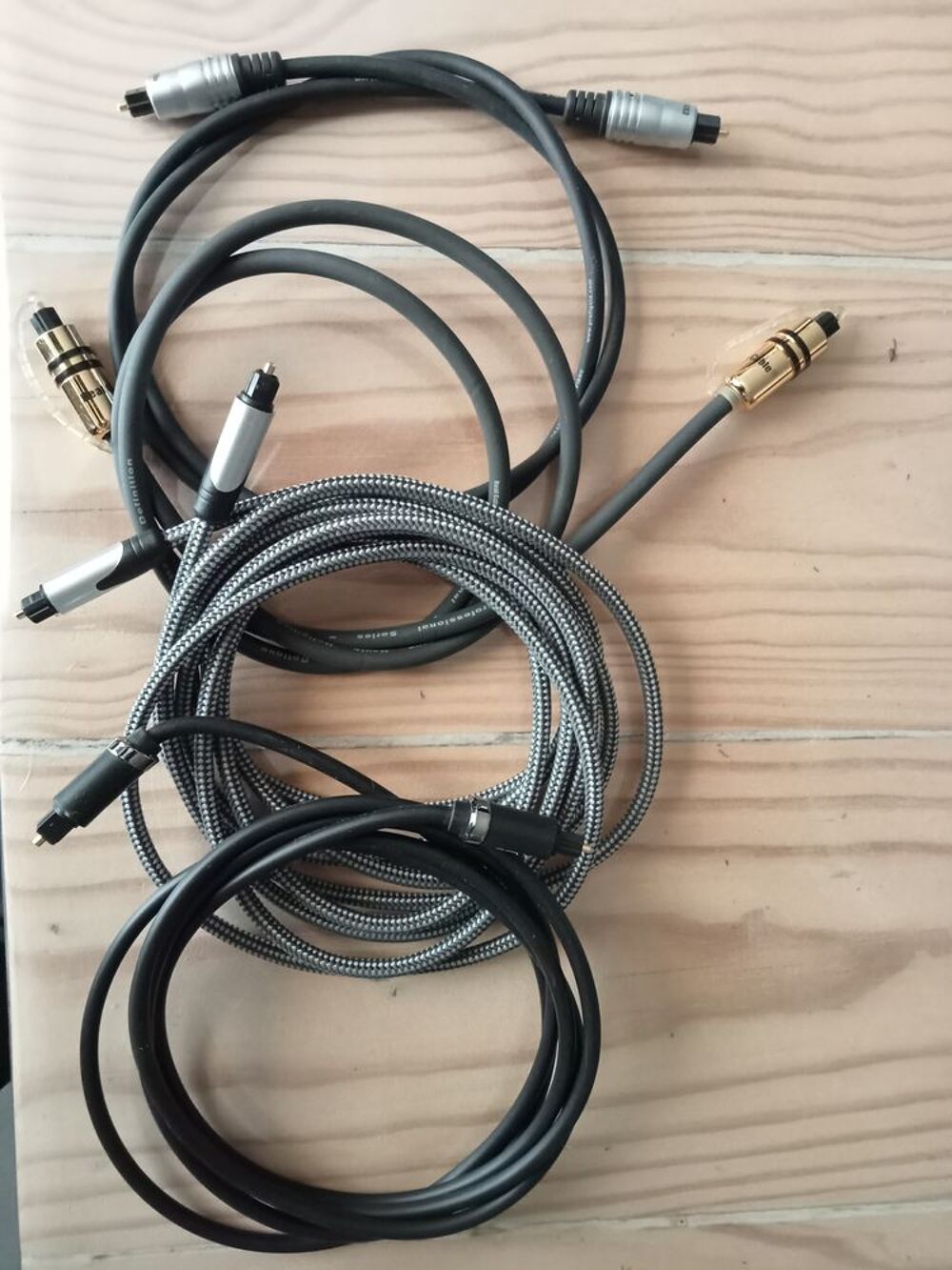 CABLES AUDIO VIDEO Audio et hifi