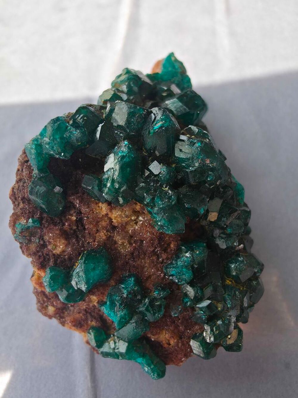 Superbe Dioptase Cristallis&eacute;e sur Roche M&egrave;re-Katanga RDC 61g 