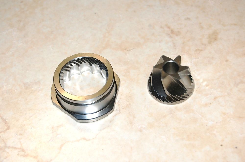 Meule de broyeur pour machine &agrave; caf&eacute; Delonghi Electroménager