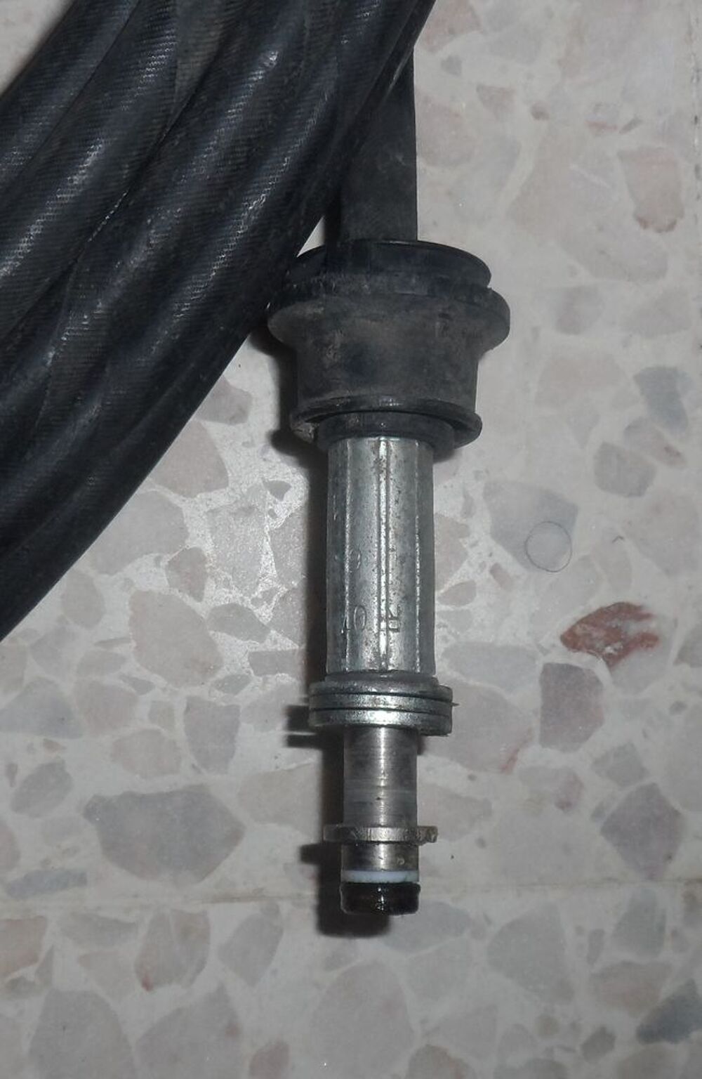 Je recherche un tuyau neuf pour mon Karcher pro HD615C 10m Bricolage