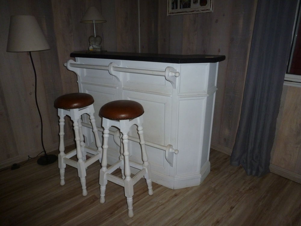 Meuble Bar bois avec 2 tabourets Meubles