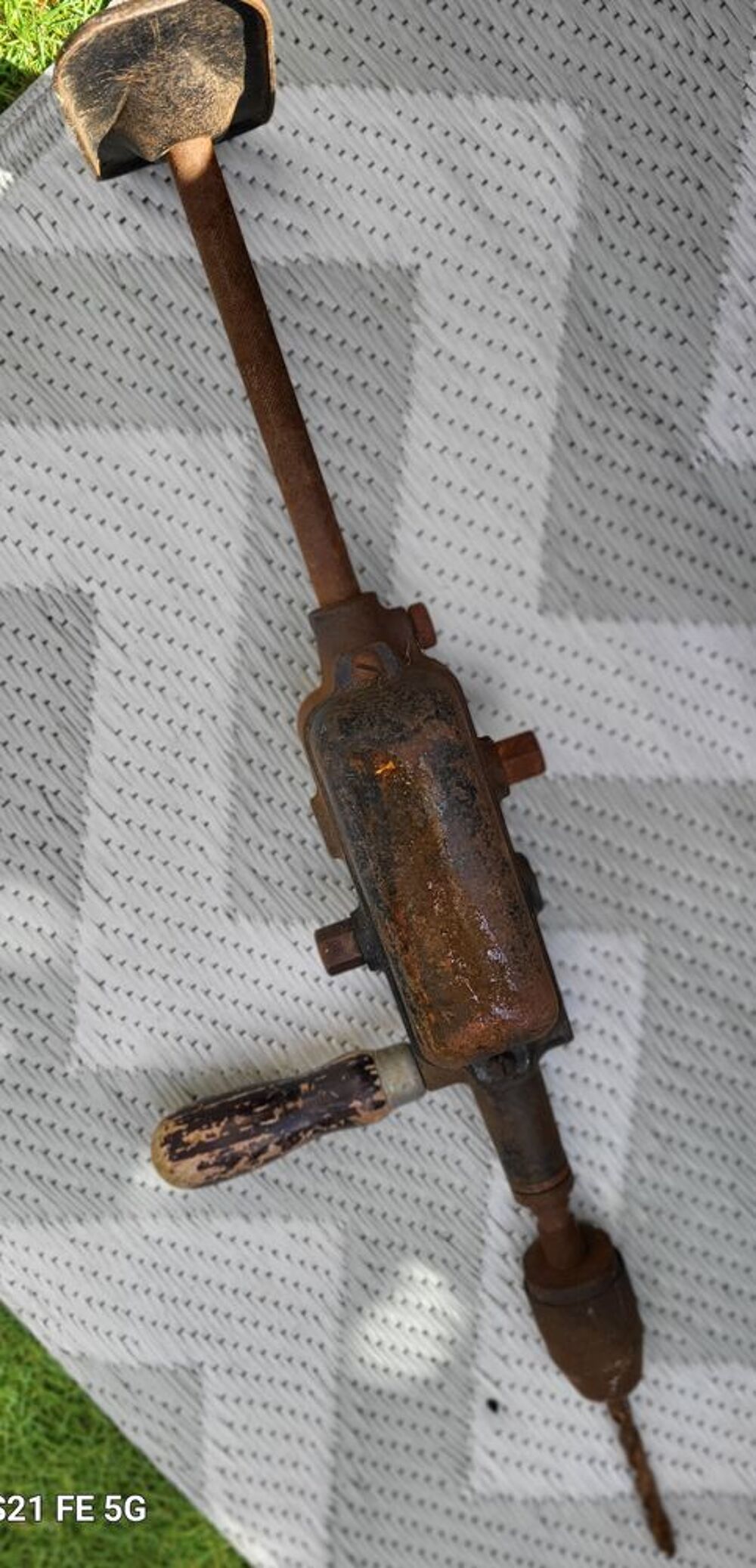 Ancienne chignole Peugeot num&eacute;rot&eacute; Bricolage