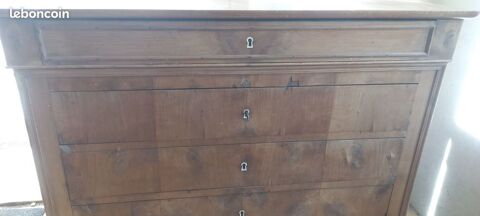 Commode ancienne a rénover
Corsept (44)