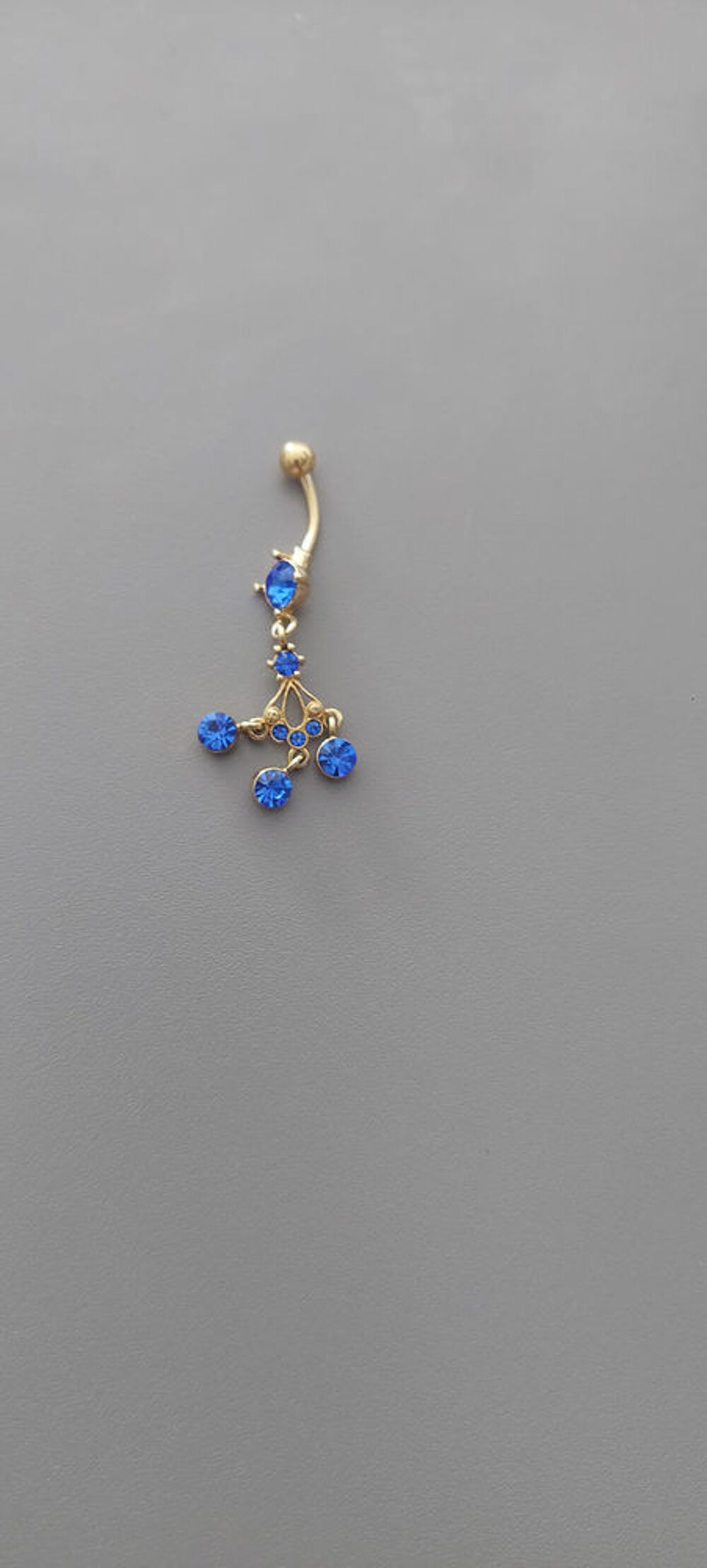 Divers bijoux , port&eacute;s tr&egrave;s peu de fois, en tr&egrave;s bon Bijoux et montres