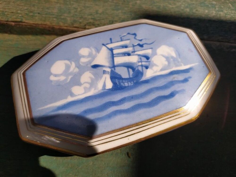 Boite &agrave; Bijoux Drageoir Porcelaine PF France D&eacute;cor Voilier 