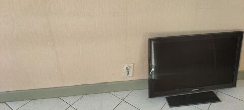 TV SAMSUNG 40 Vic-le-Comte (63)