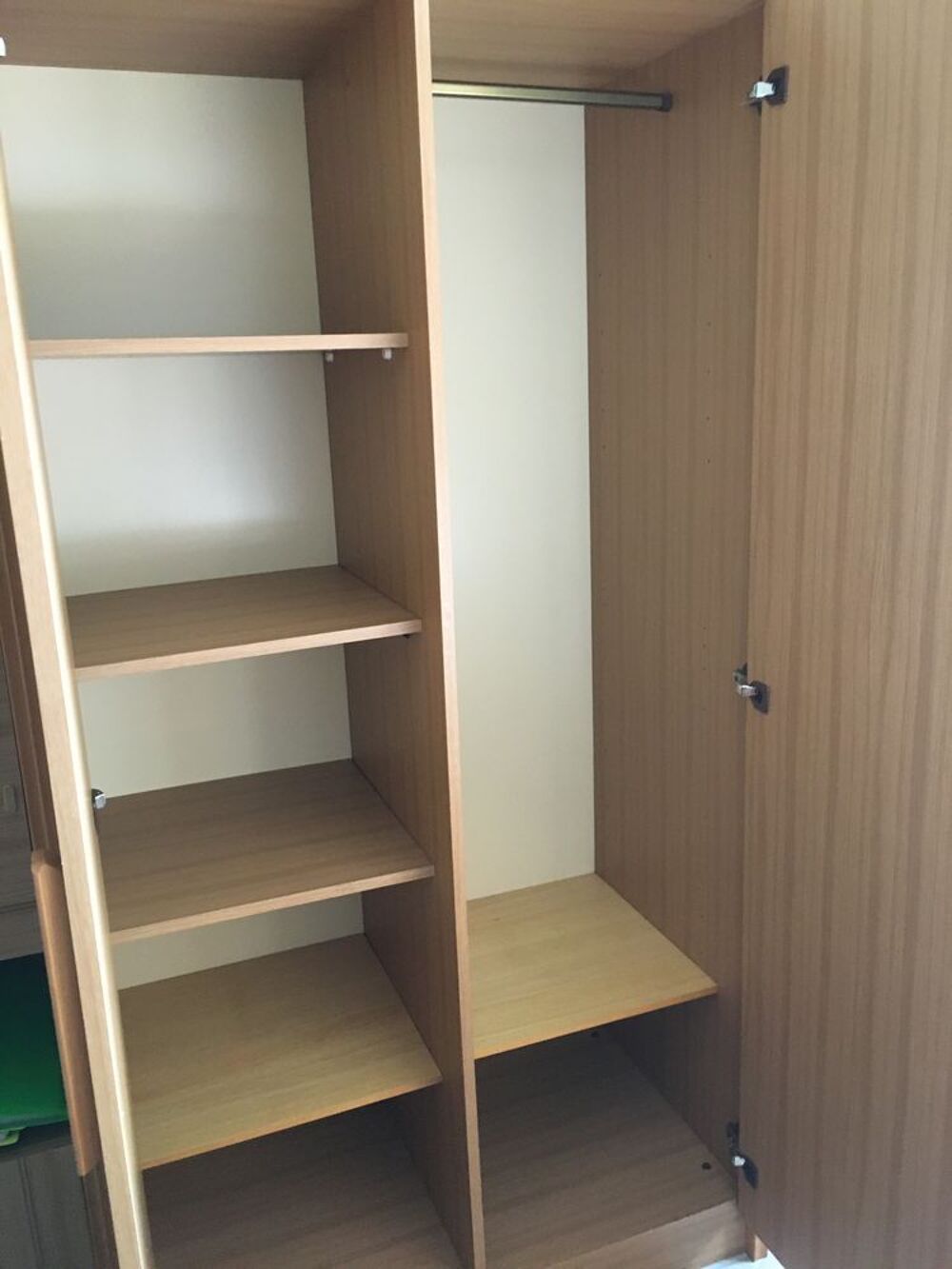 Chambre d'enfant secr&eacute;taire et armoire Meubles