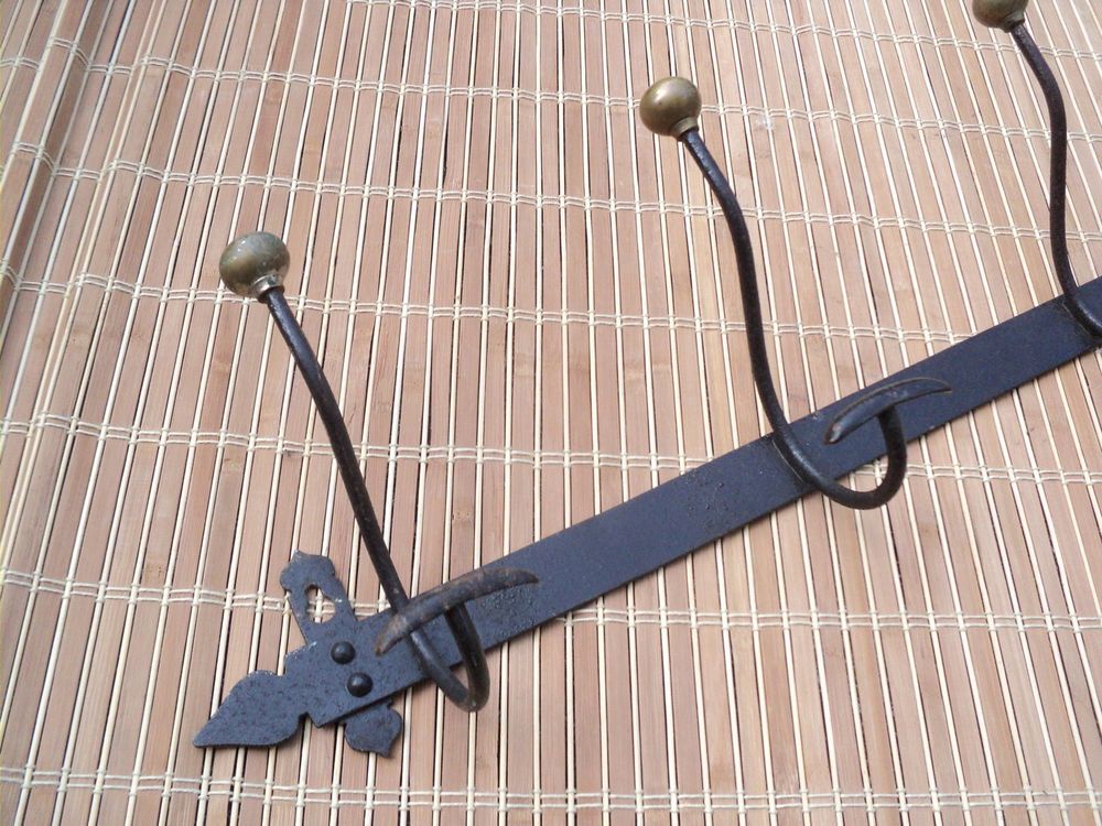Ancien Porte-Manteau Mural en M&eacute;tal 4 Pat&egrave;res. Meubles