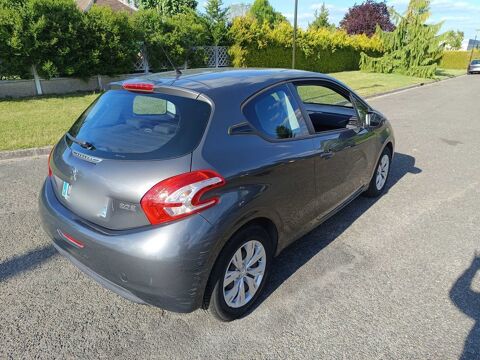 Peugeot 208 1.2 VTi 82ch BVM5 Allure