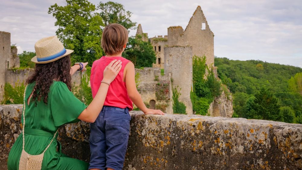 Entr&eacute;e adulte enfant Roc aux Sorciers et Forteresse d'Angles Billetterie