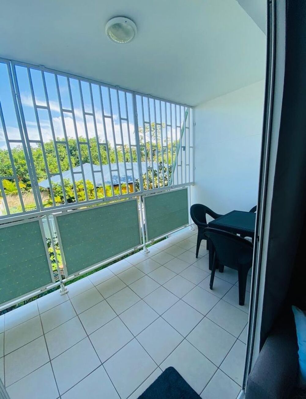 Location Appartement Studio meublé avec balcon, Cayenne, proche université Cayenne