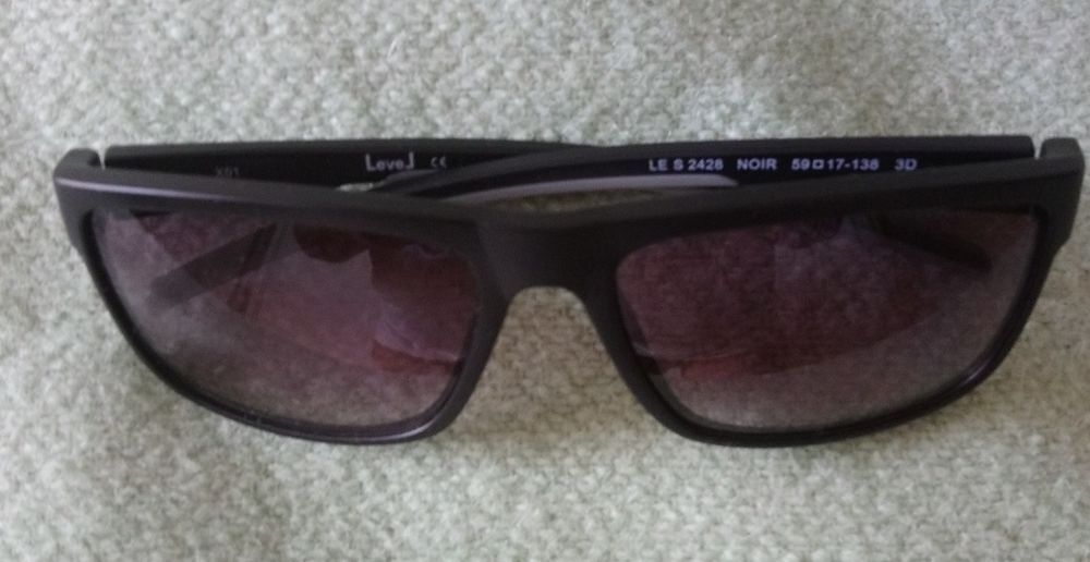 Lunette de soleil Bijoux et montres