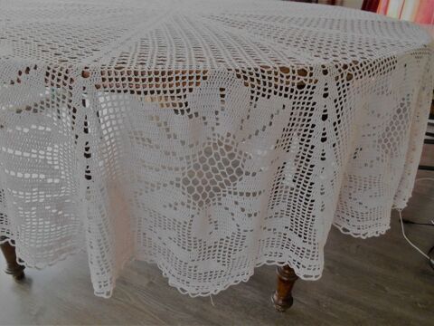 NAPPE AU CROCHET 40 Seveux (70)