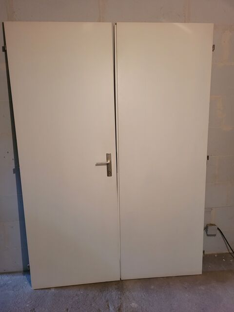 Portes doubles blanches SANS cadre, mais avec gonds 60 Vienne (38)