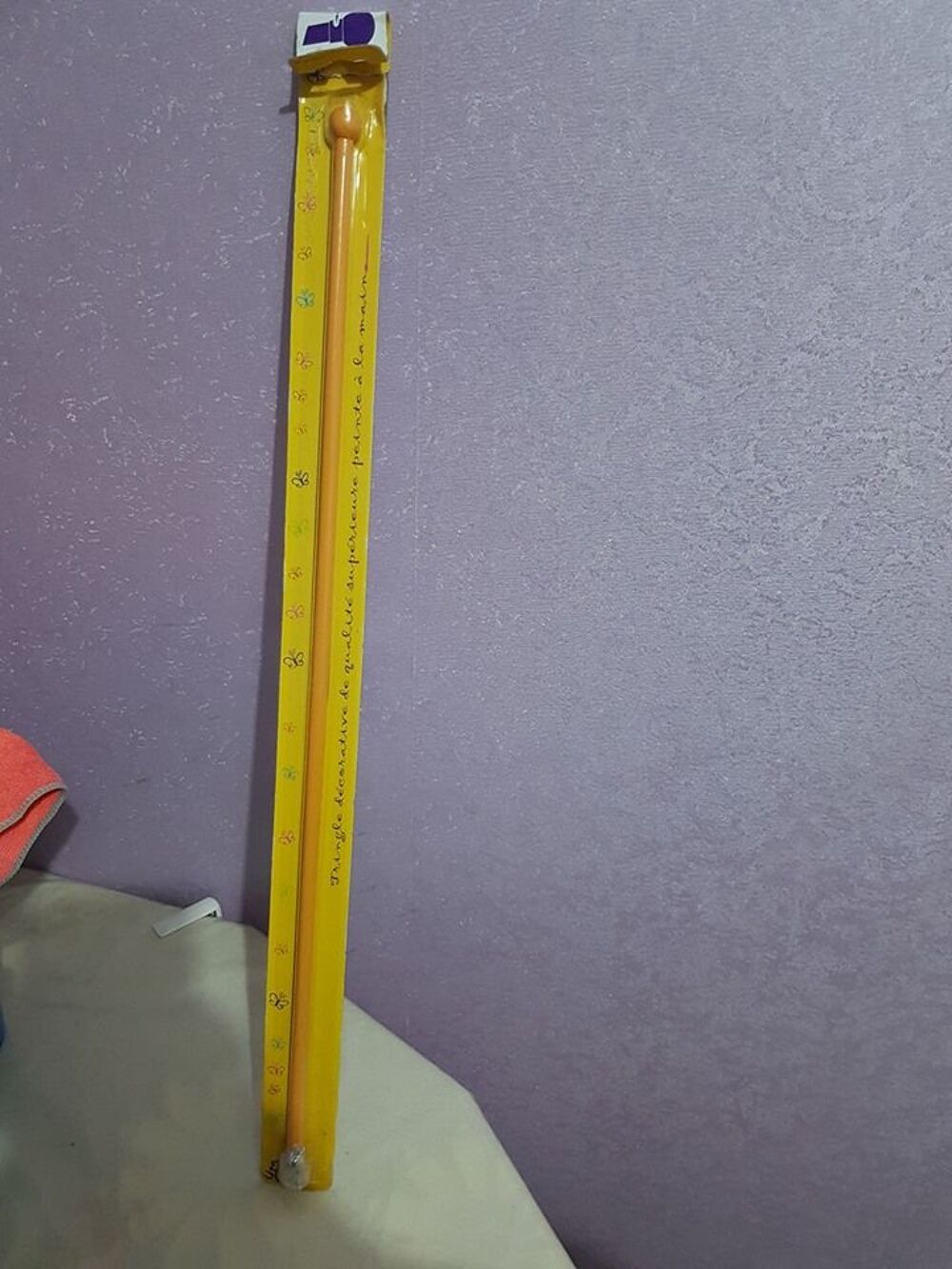 Tringle extensible 40 a 60cm noir ou rouge 60 &agrave; 80 cm orange Electroménager