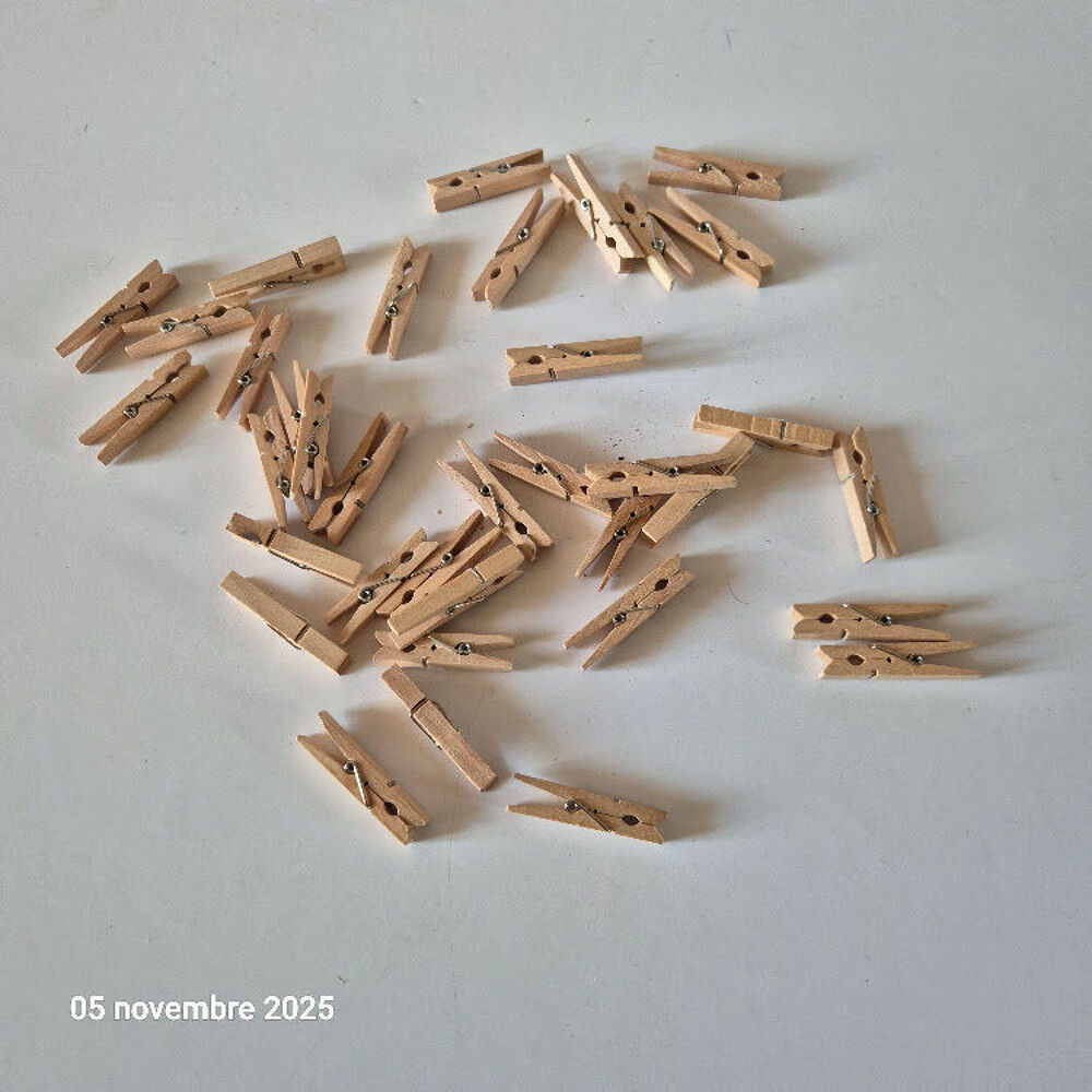 Lot de 36 pince &agrave; linge en bois naturel de taille moyenne Bricolage