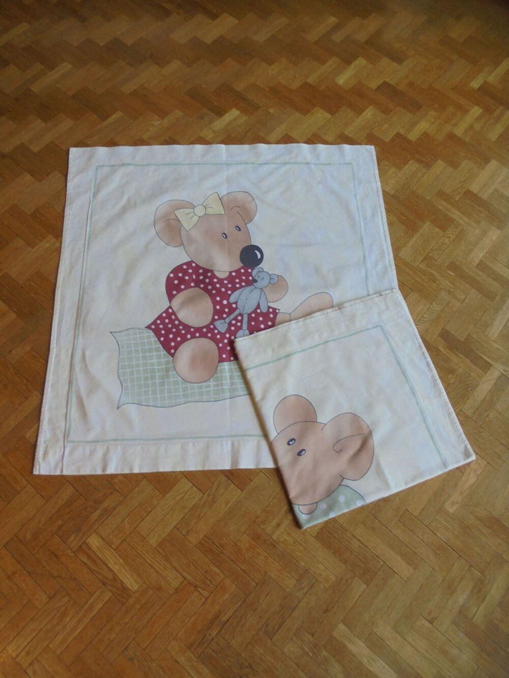 Parure "Souris" Carr&eacute; Blanc Décoration