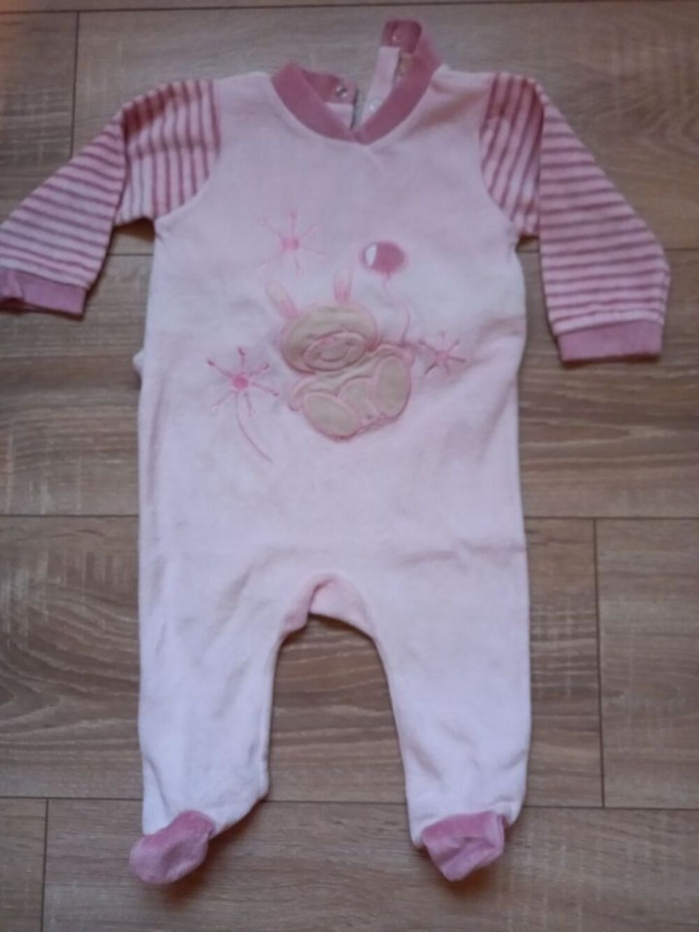 Pyjama une pi&egrave;ce rose marque Caramouille taille 6 mois Vêtements enfants