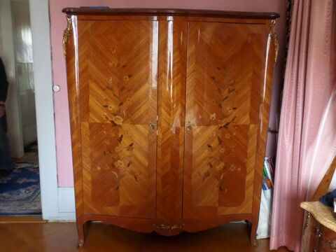 armoire en bois de rose 300 Veigy-Foncenex (74)