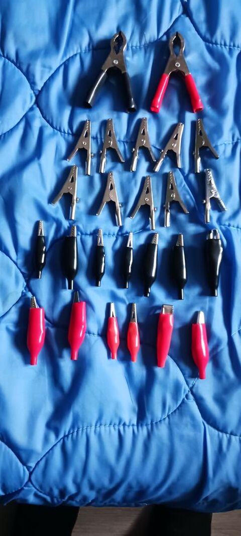 24 PINCES A CROCODILE NEUF. 5 Fr�vent (62)