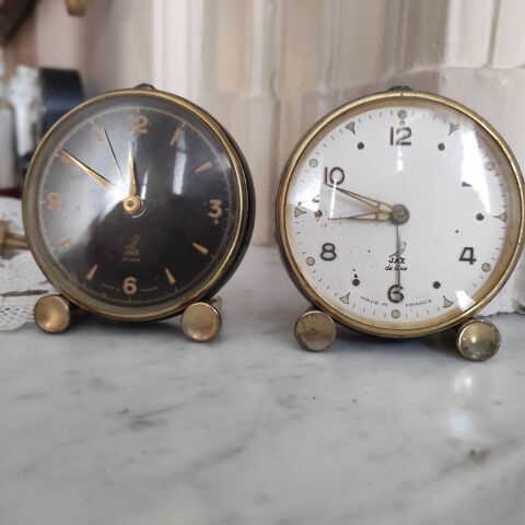 Paire de r�veils de marque JAZZ 40 Charbonni�res-les-Bains (69)