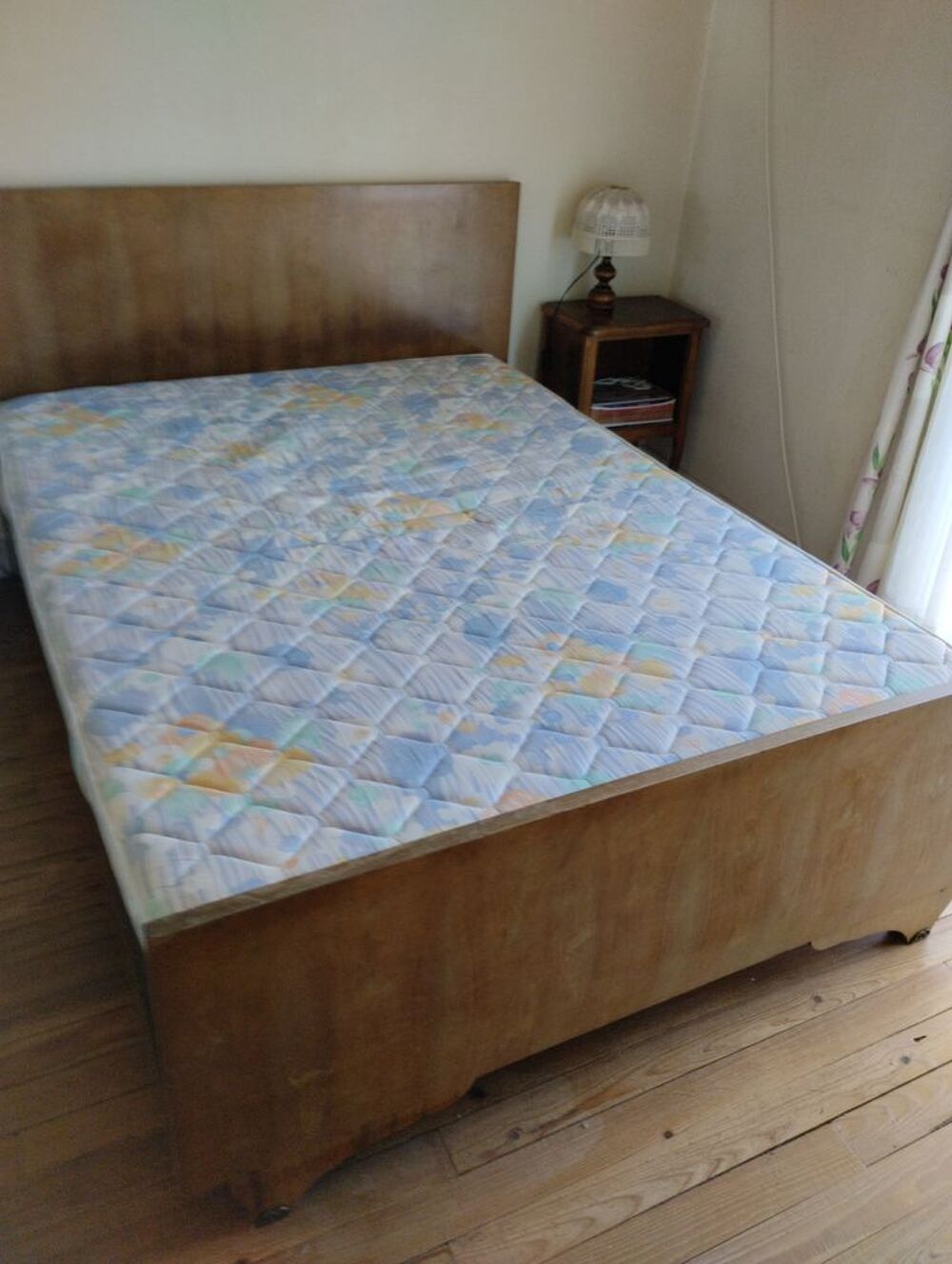 Chambre compl&egrave;te Meubles